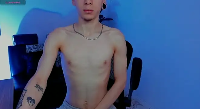 James_Adams_01's cam snapshot