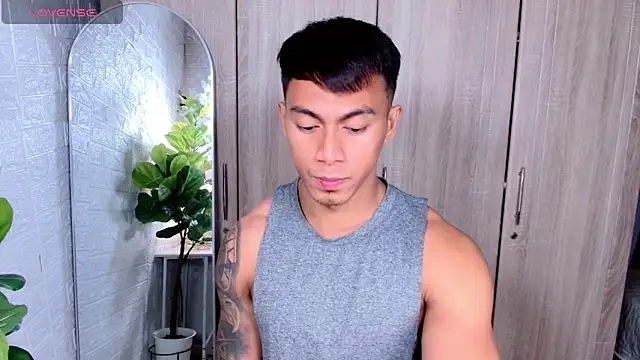 PinooyMilker's cam snapshot