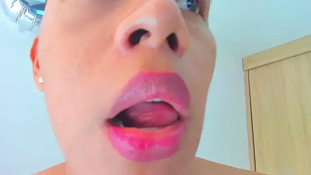 Austin_Bitch live sex cam