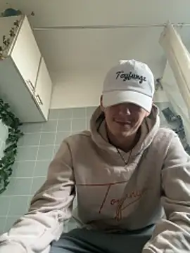 Toyjungee live sex cam