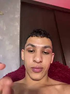 liuscast22 live sex cam