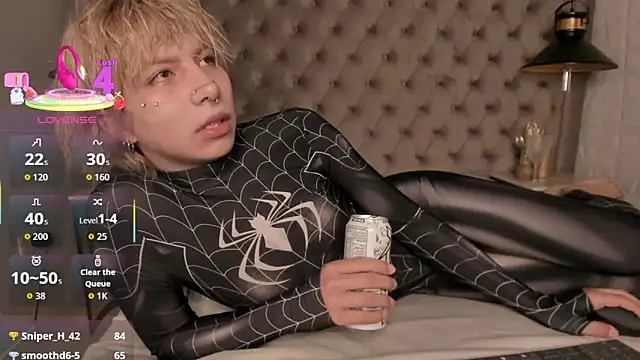 OliIverr22 live sex cam