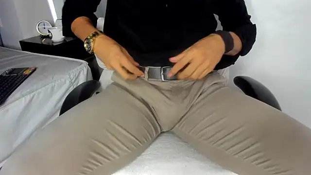 Lucii_fer_ live sex cam