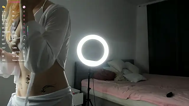 OdelynaFrake live sex cam