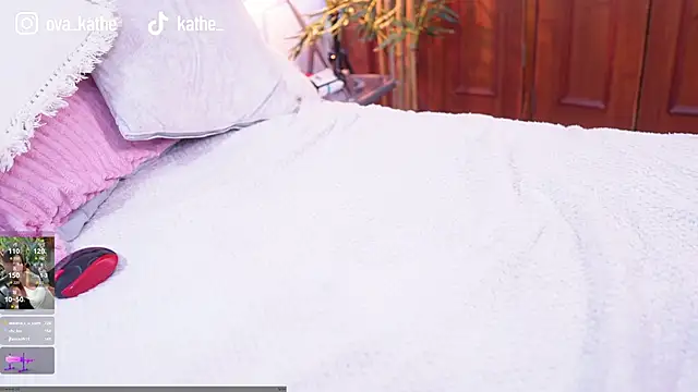 Lucy_fit live sex cam