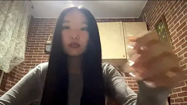 EmmaLeexth live sex cam