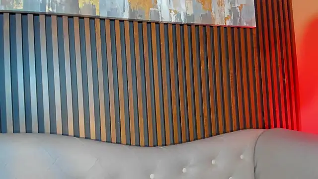 LauraAristizabal live sex cam