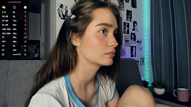 lovelyalivia live sex cam