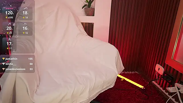 MaddyWattson live sex cam