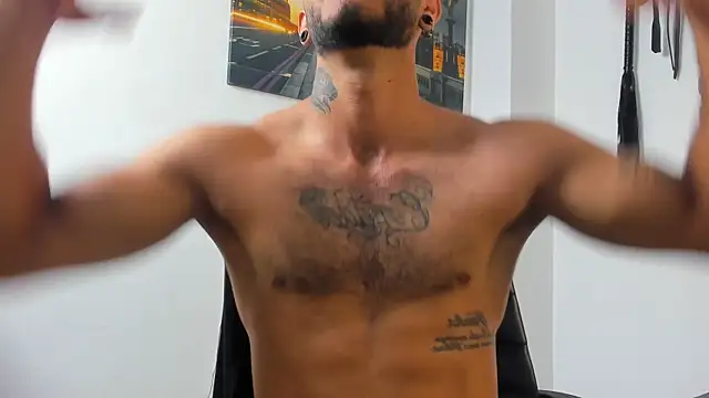 JuanBlade live sex cam