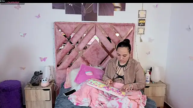 Jasmine_1526's cam snapshot