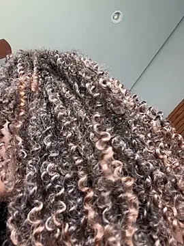 dianagolley420's cam snapshot