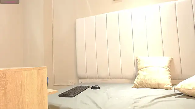 aisha_zariah's cam snapshot