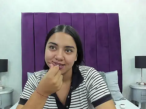 SalomeLee's cam snapshot