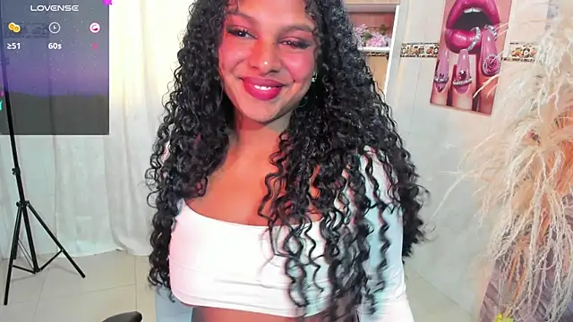 roxy_wildd's cam snapshot