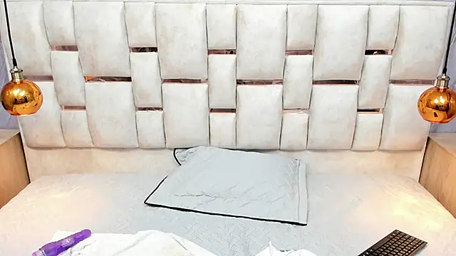 SCARLETT_HORNEY's cam snapshot