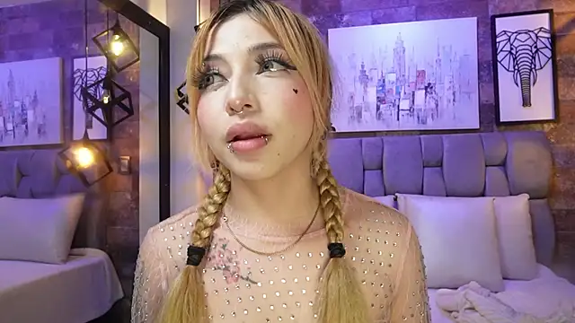 Sophia_Bellucci's cam snapshot