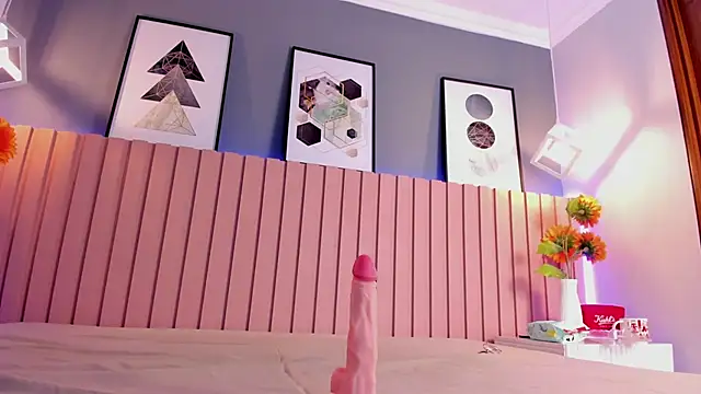 Charlotte_Williams_1's cam snapshot