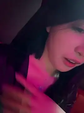 Honey-wanning live sex cam