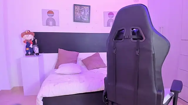 TINY_PEACH's cam snapshot