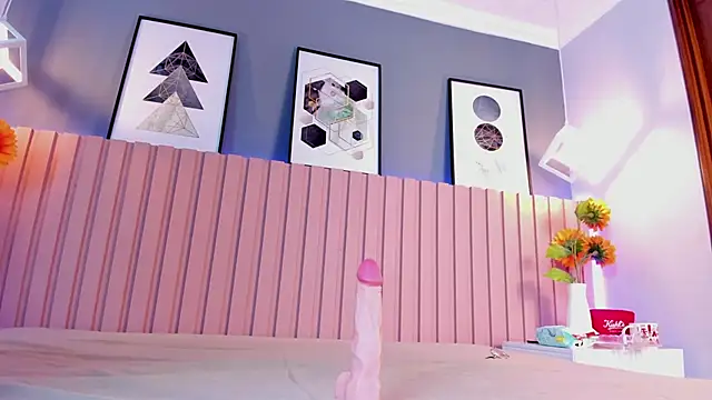 Charlotte_Williams_1's cam snapshot