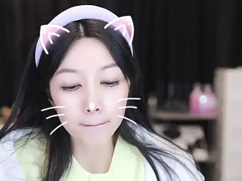 Nuyoah-77 live sex cam