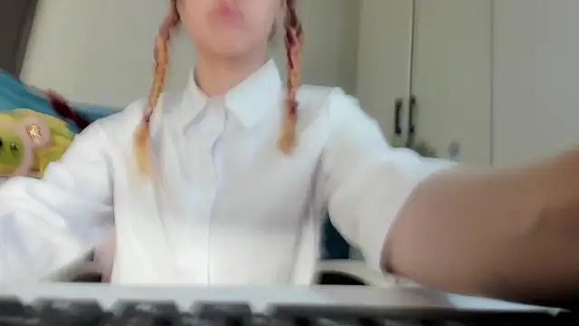 Silly__Milly live sex cam