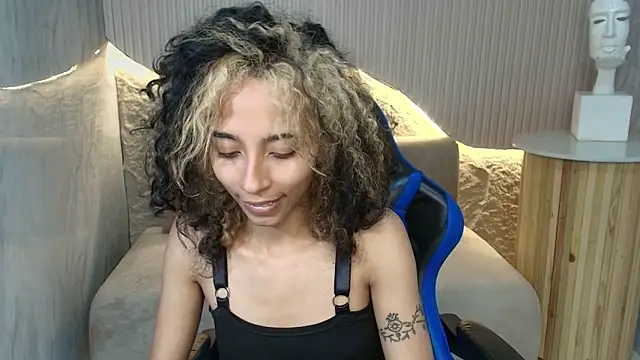 Agnis_ink_r's cam snapshot