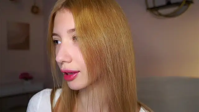 SunnivaCovil live sex cam