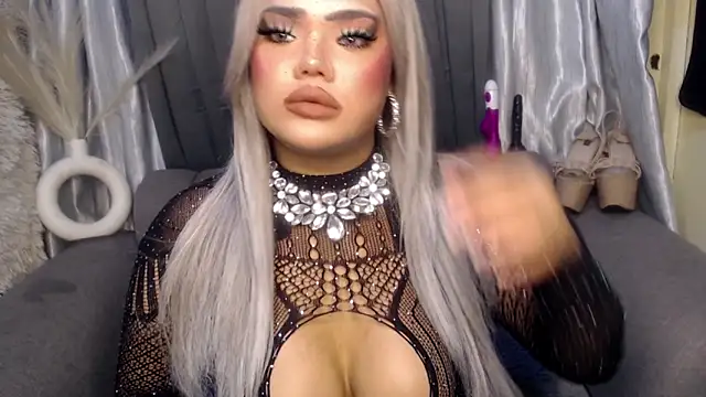 10inchs_Maxie live sex cam