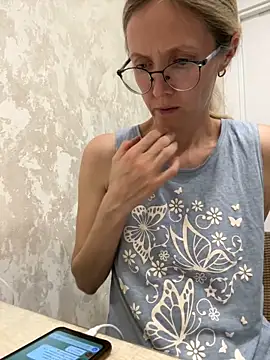 MollyStory live sex cam