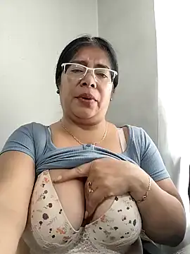 __valentina18 live sex cam