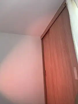 LauraCatalina live sex cam