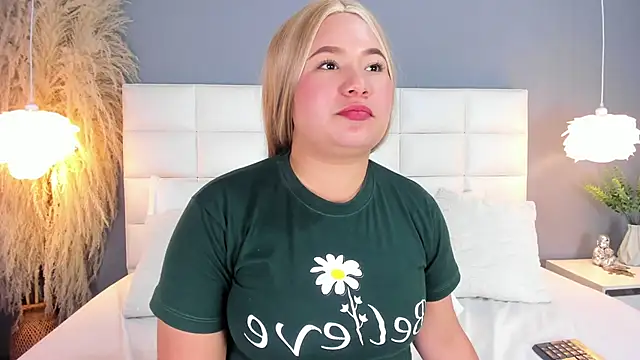 HannaKarson live sex cam