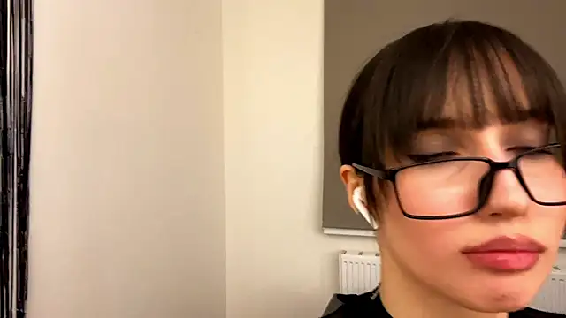 nikabloom's cam snapshot