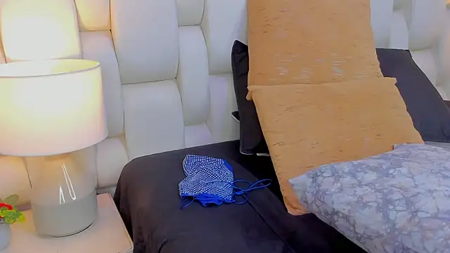 Emilyrios_'s cam snapshot