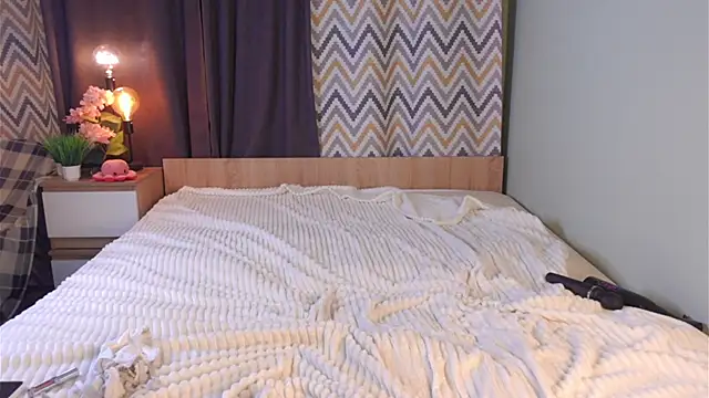 CruzMensch's cam snapshot