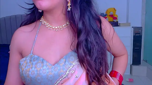 Aashika-Kaur live sex cam