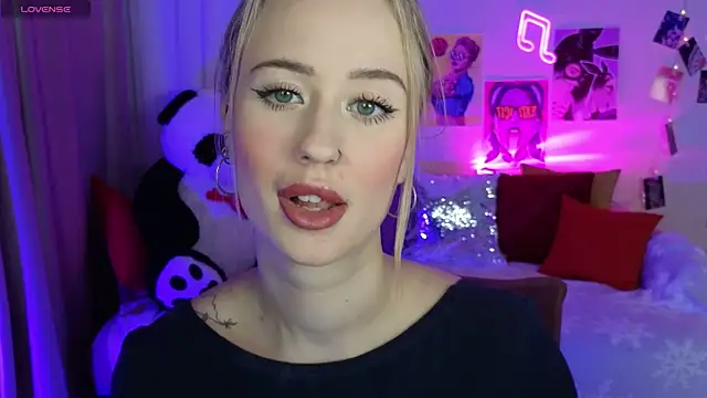 SashaBrooks live sex cam