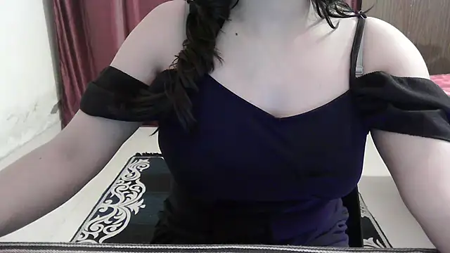 ANANYA-TIWARI live sex cam