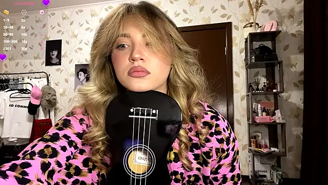 OrethaEredia live sex cam