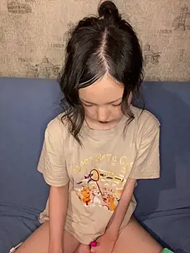 lalallalalaa- live sex cam