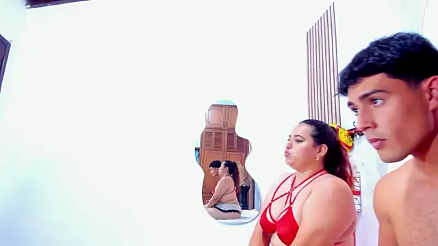 RileyNora's cam snapshot