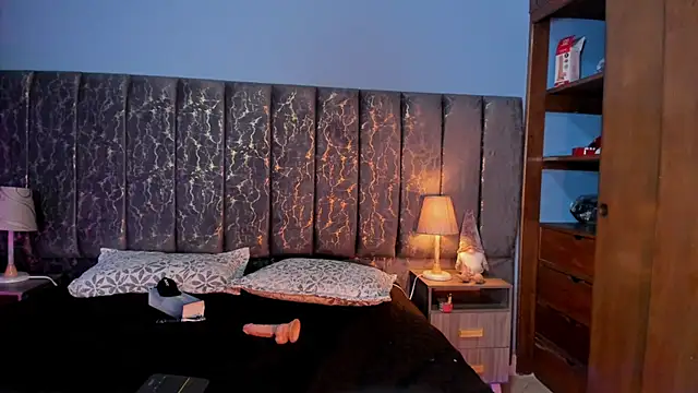 Atenea_Velle's cam snapshot