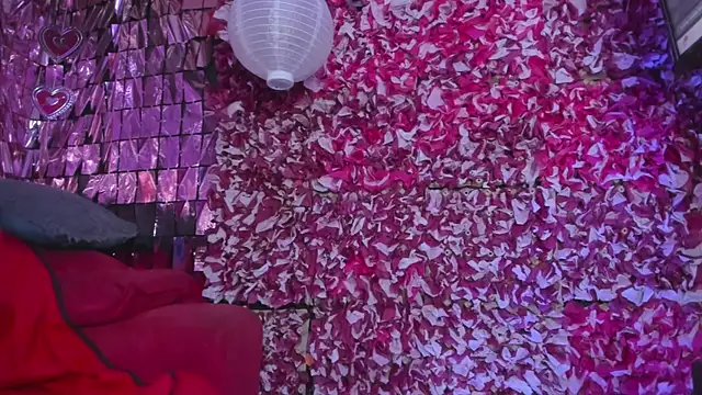 mia_luna_ed's cam snapshot