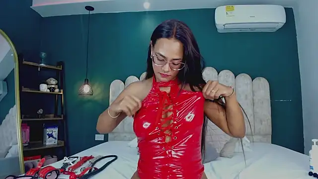 Lilith_Russoo's cam snapshot