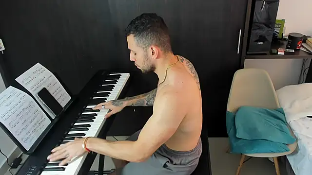 logan_smith live sex cam