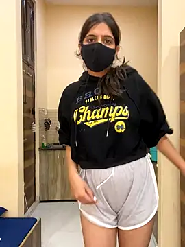 deepikaa_aroraa live sex cam