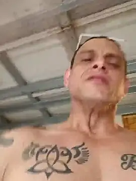 Buffshagswell live sex cam