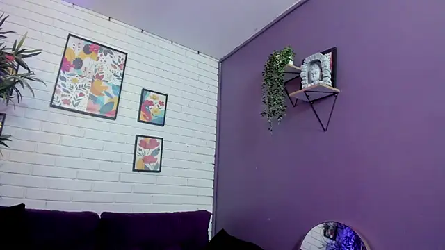 Velvet_Dreamss's cam snapshot